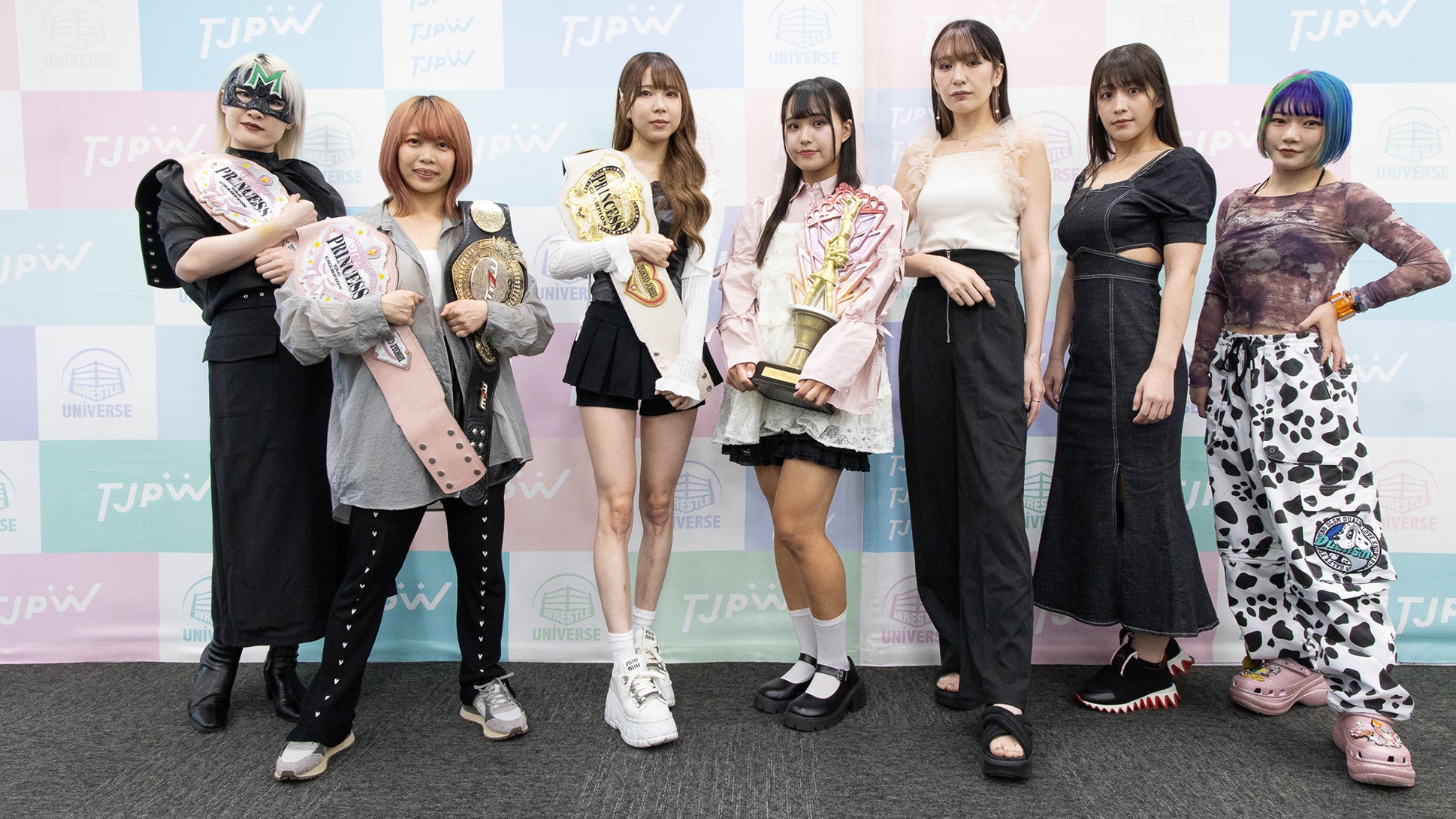 【記者会見】9・20大田区三大タイトル調印式／ミウデレラが“プロ中のプロ・プリンセス”瑞希のプリンセスっぷりを暴露？「普段から小鳥としゃべっている」（未詩）「未詩が同じ世界線を生きているのか不安」（瑞希）／プリンセスタッグ戦は「噛む」「噛まない」論争に発展！／有栖は王座奪取に闘志を燃やす！「絶対にこのチャンスを掴んで私がこのベルトを巻きます」
