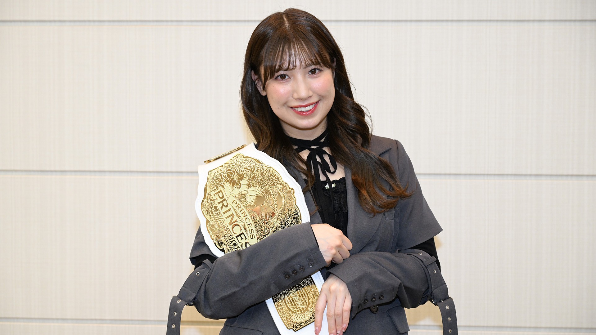 【記者会見】プリプリ王者・荒井、4・16ラスベガスのJ-RODとの防衛戦へ意気込み！「私は夢を見る者は強いと思うし、ベルトという守るものがあるものは強い」